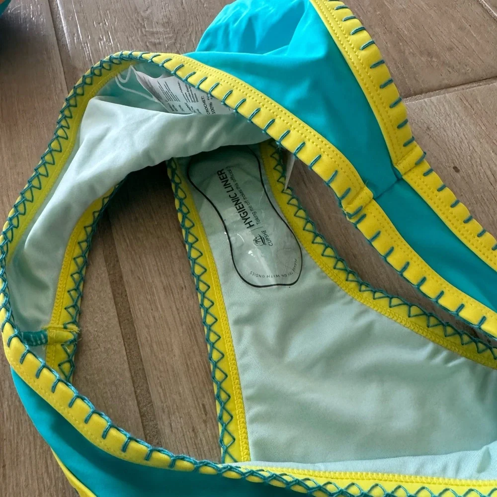 NWT CUPSHE Take Me To Tulum Colorblock Triangle Top & Cheeky Bikini Set - Picture 10 of 10